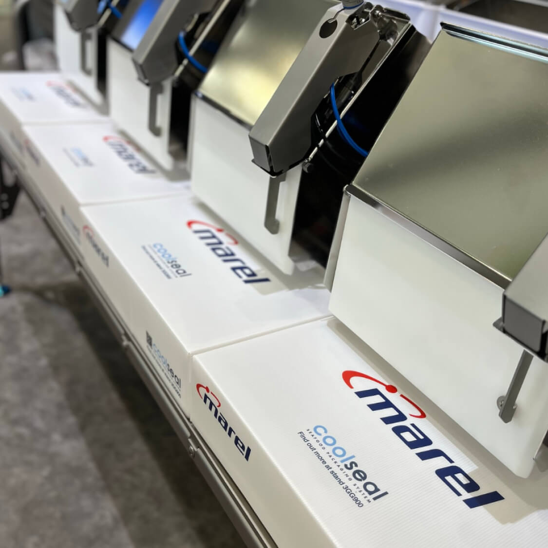 Marel branded CoolSeal boxes
