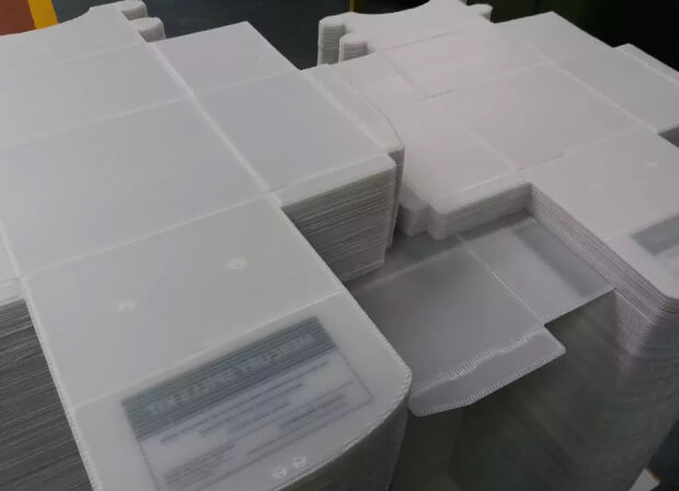 Flat packed CoolSeal boxes